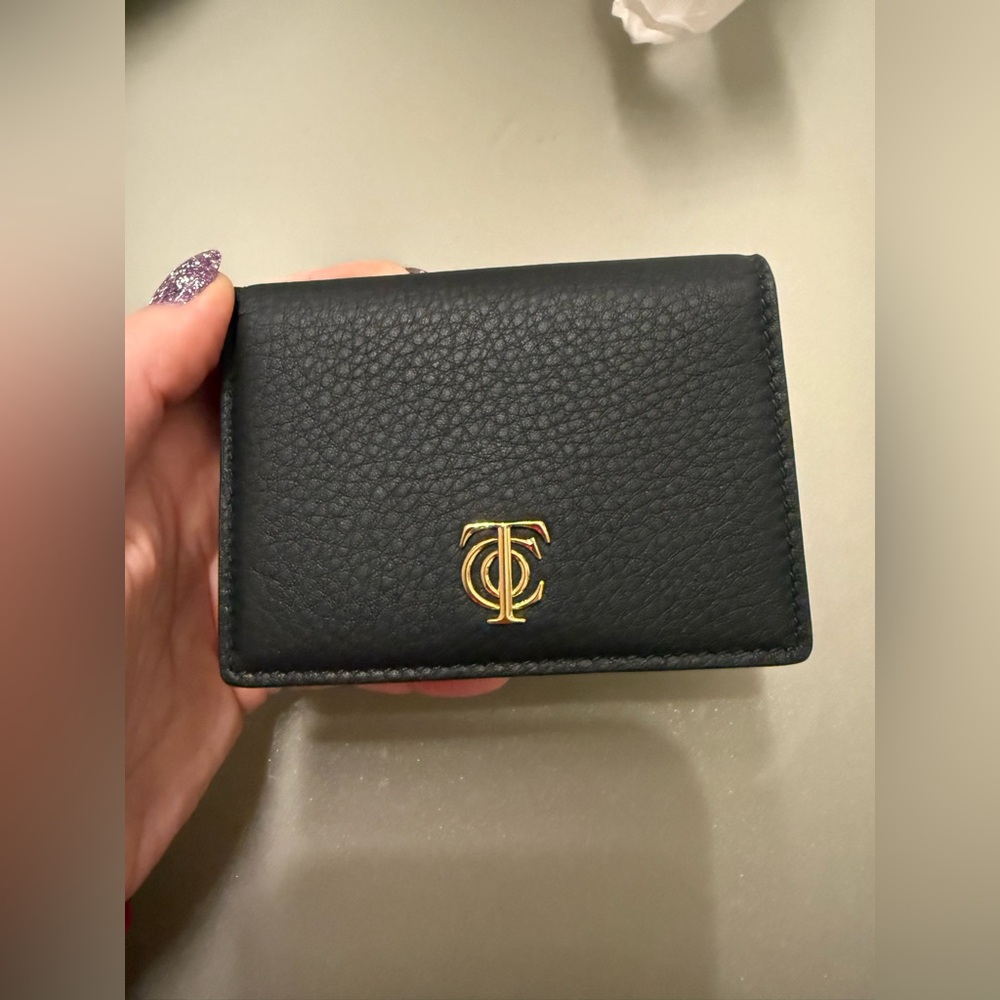 New! Tiffany & Co. Red and Cream Wallet - Picture 1 of 3